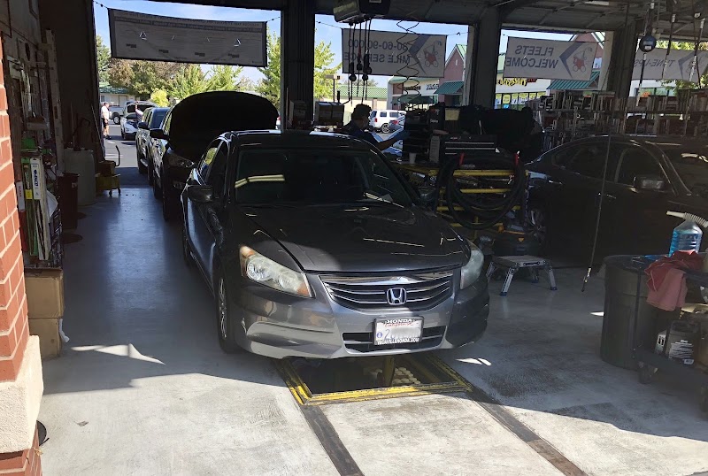 SpeeDee Oil Change & Auto Service photo 5