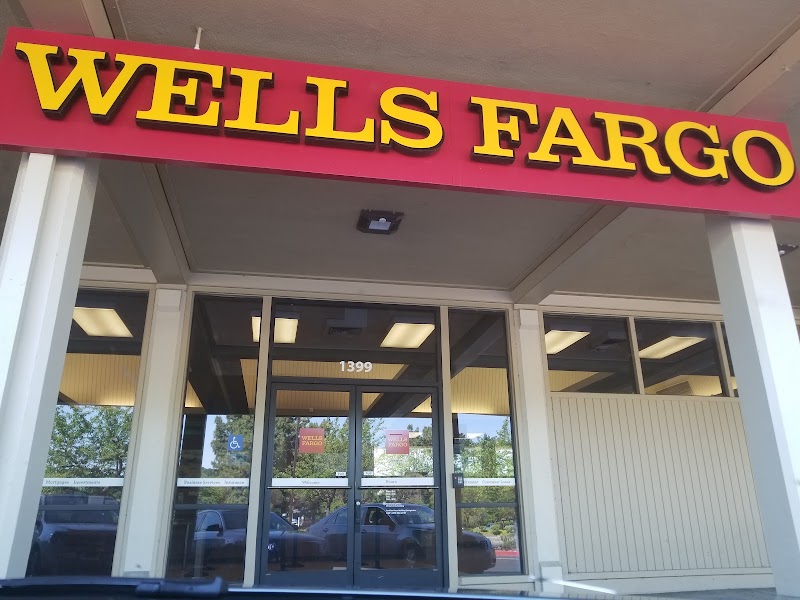 Wells Fargo Bank photo 3