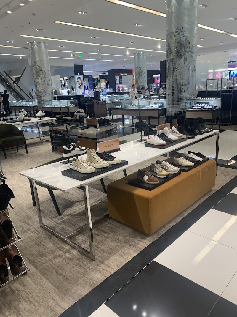 Bloomingdale's photo 5