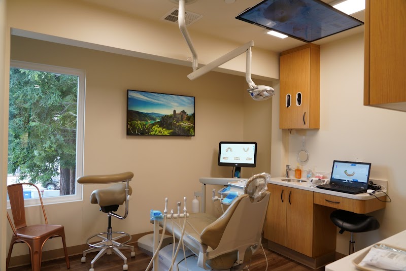 Dentistry of Fairfax - Dr. Makenna Vierck DMD photo 2