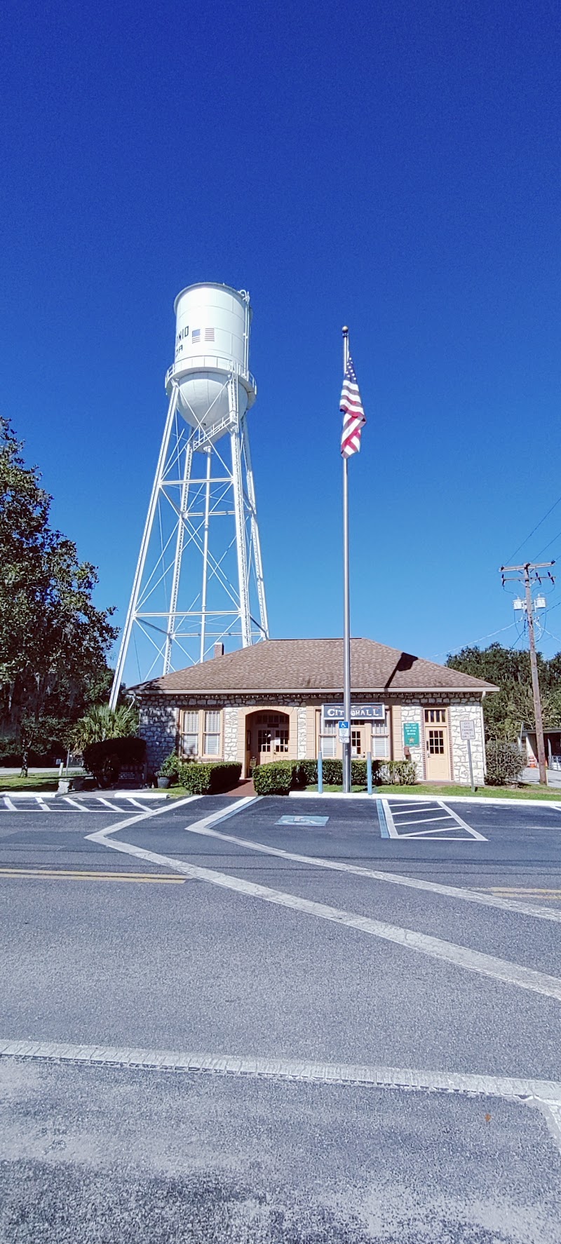 Photo of San Antonio City Hall