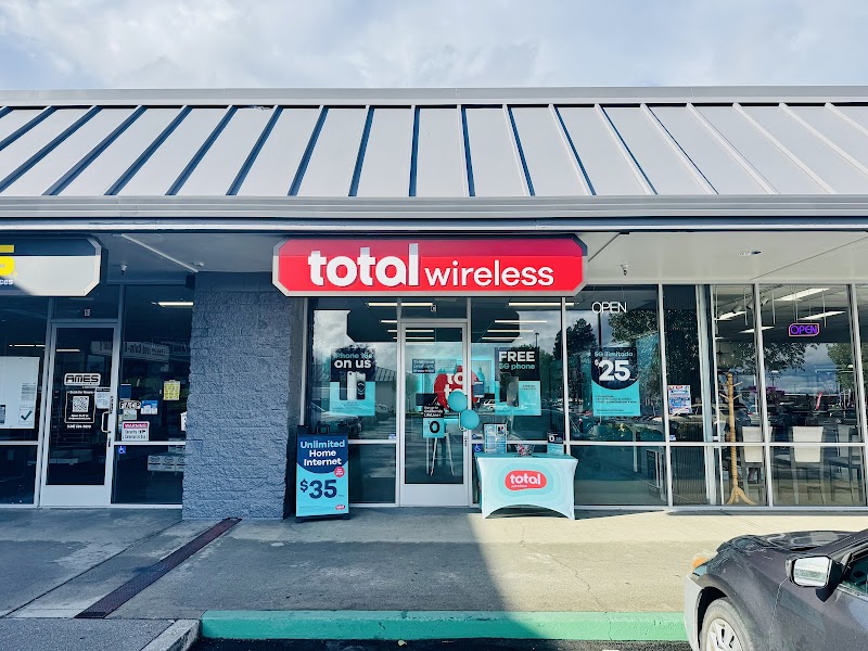 Total Wireless photo 3