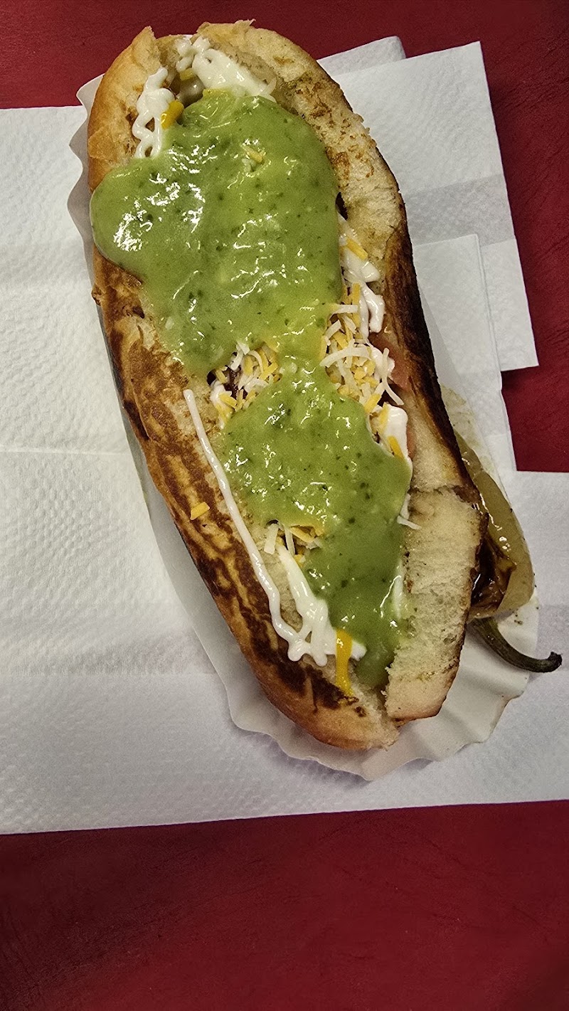 Los Ponchos Hot Dogs photo 4