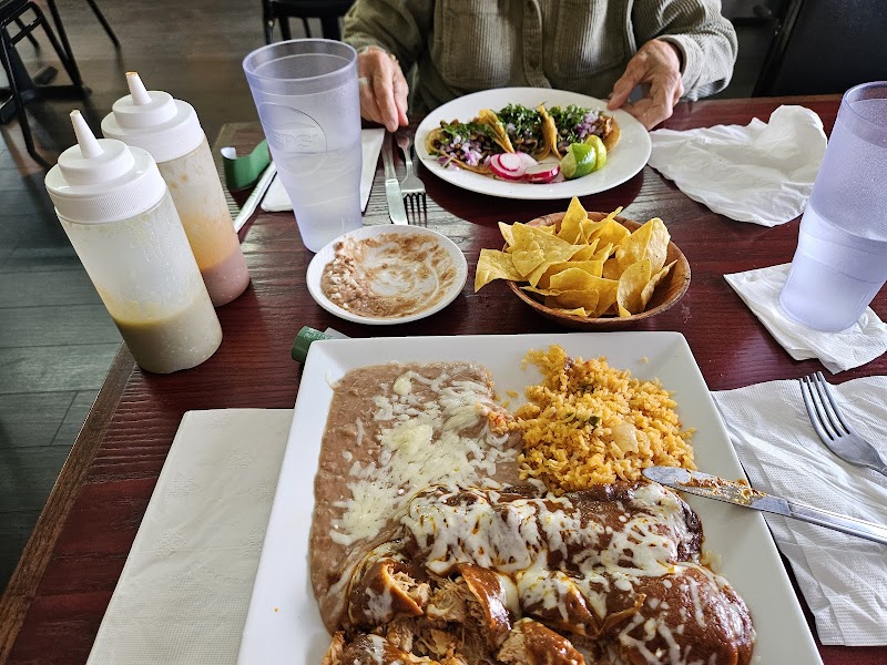 MONARCA MEXICAN TAQUERIA photo 2