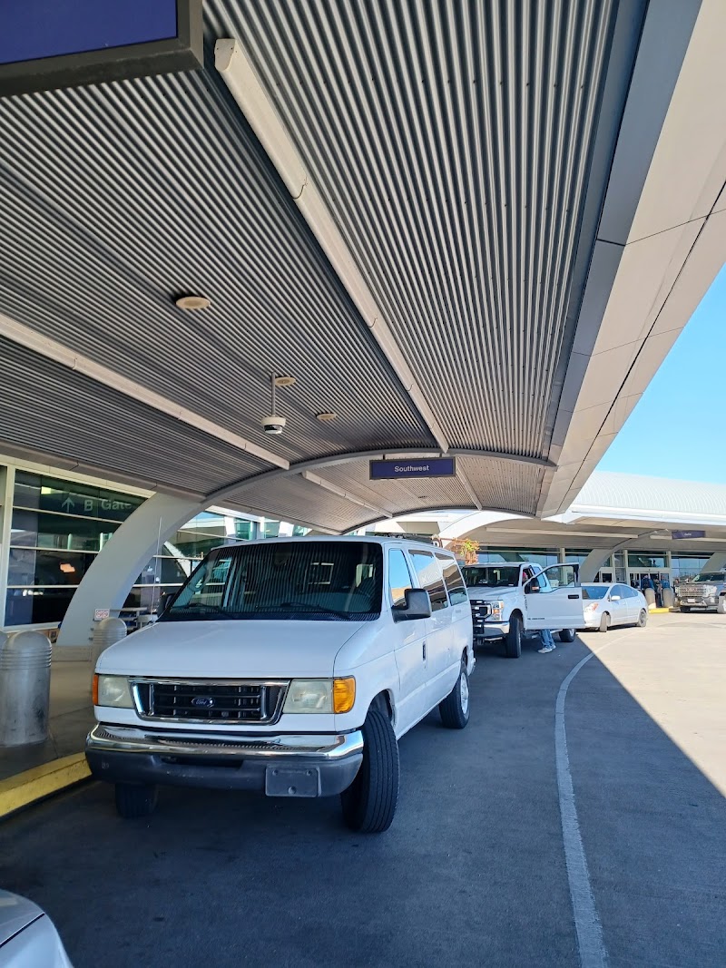 Uberfast Transportation & Tours photo 4