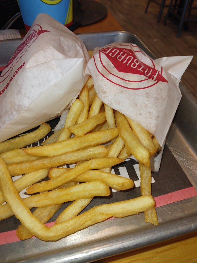 Fatburger photo 5