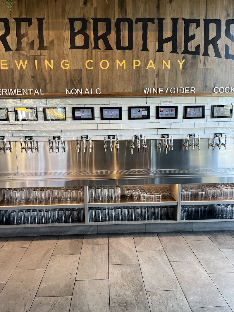 Barrel Brothers Brewing Kitchen & Cocktails photo 4