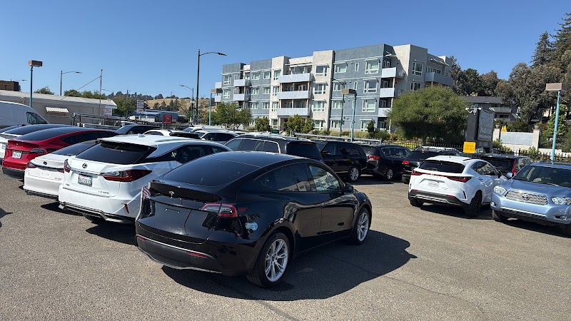 Frontline Auto Sales photo 4