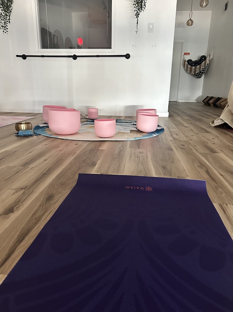 YOGA RISE photo 4
