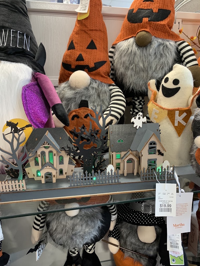 HomeGoods photo 4