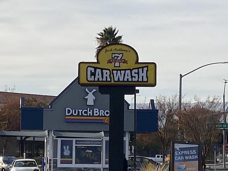 7 Flags Express Car Wash photo 4