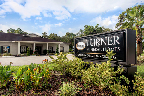 Turner Funeral Home & Florida Hills Memorial Gardens photo 4