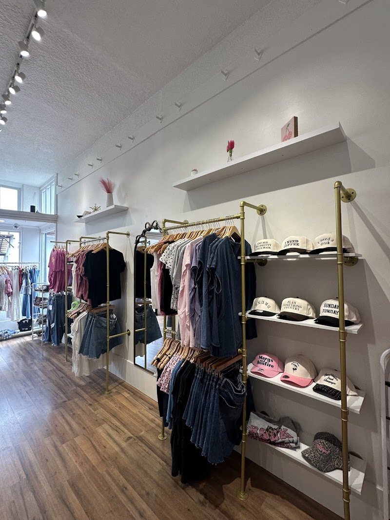 S & Co Boutique photo 3