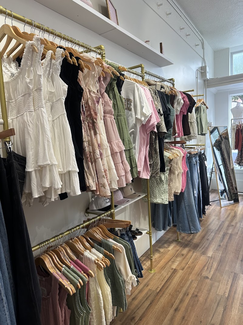 S & Co Boutique photo 4