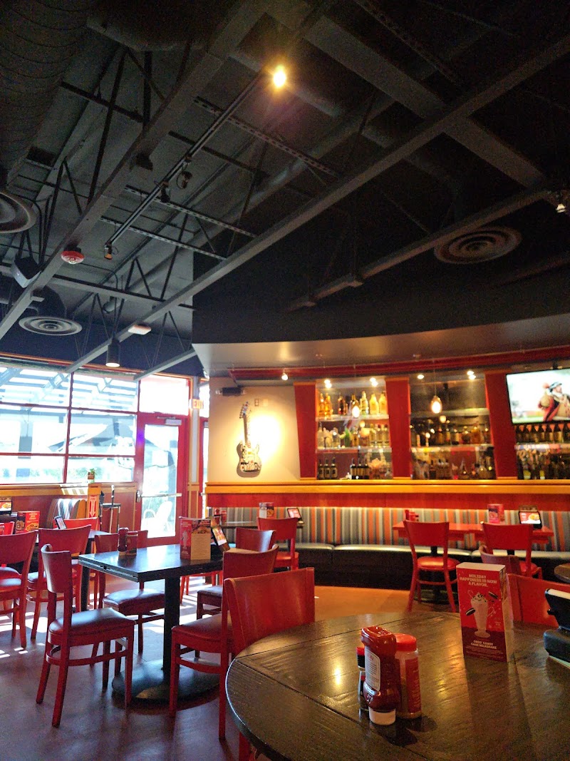 Red Robin Gourmet Burgers and Brews photo 5