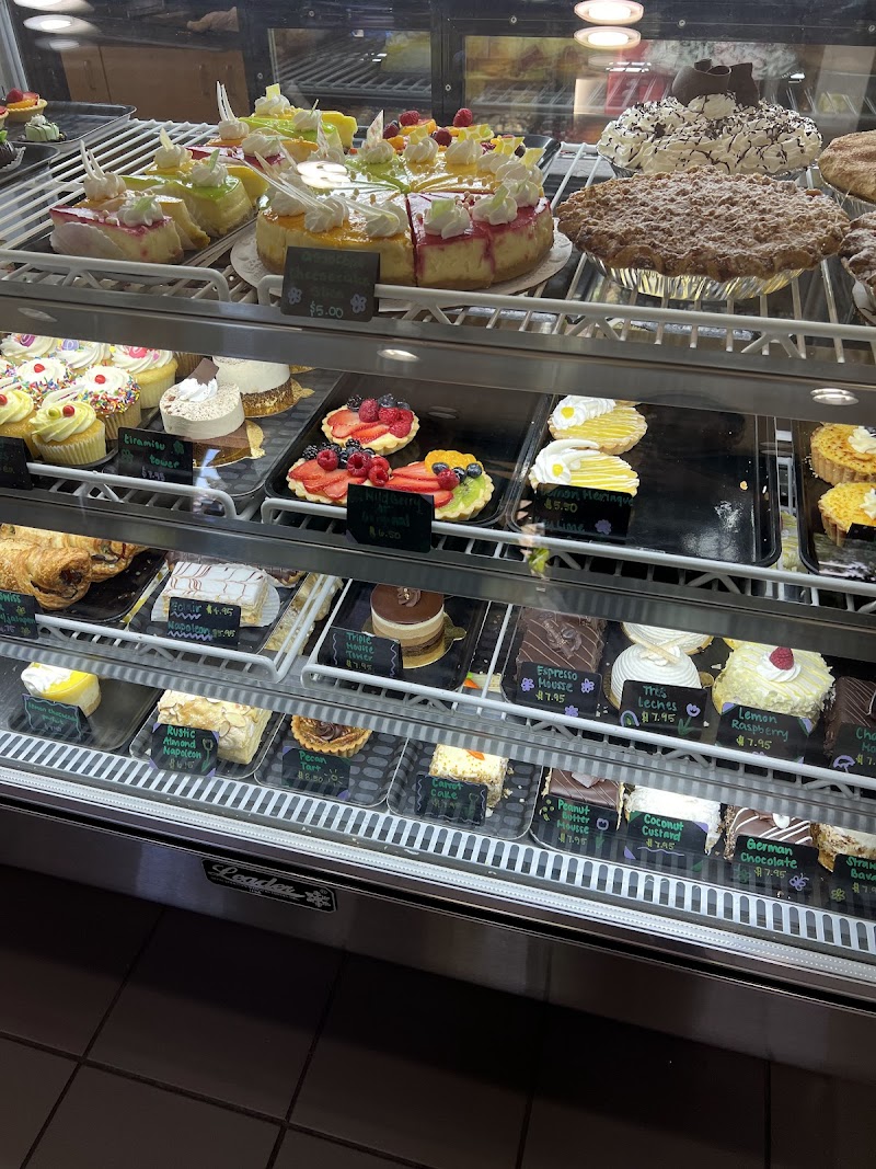 Honeymoon Sweets European Bakery photo 3