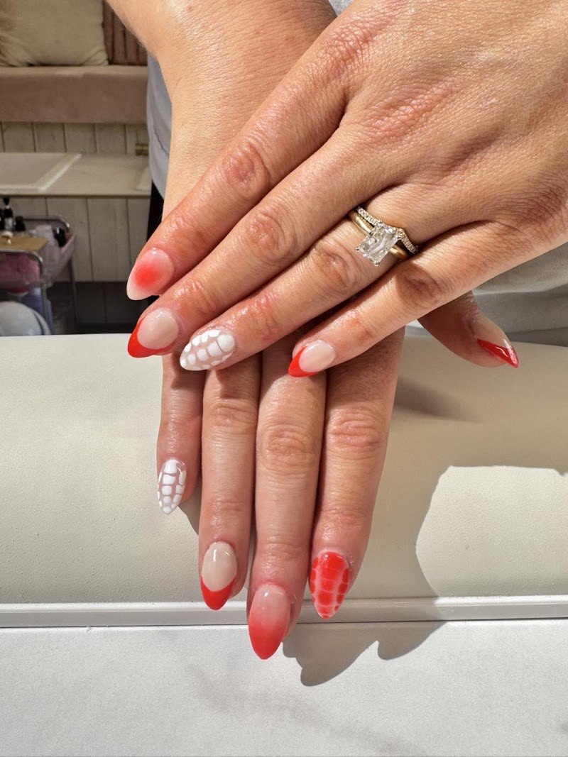 Nails Naturally Spa photo 2