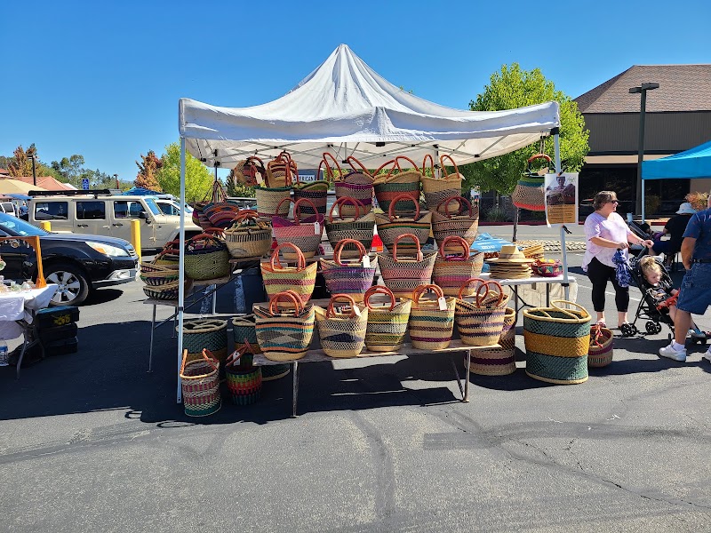 Santa Rosa Community Farmers Market photo 2
