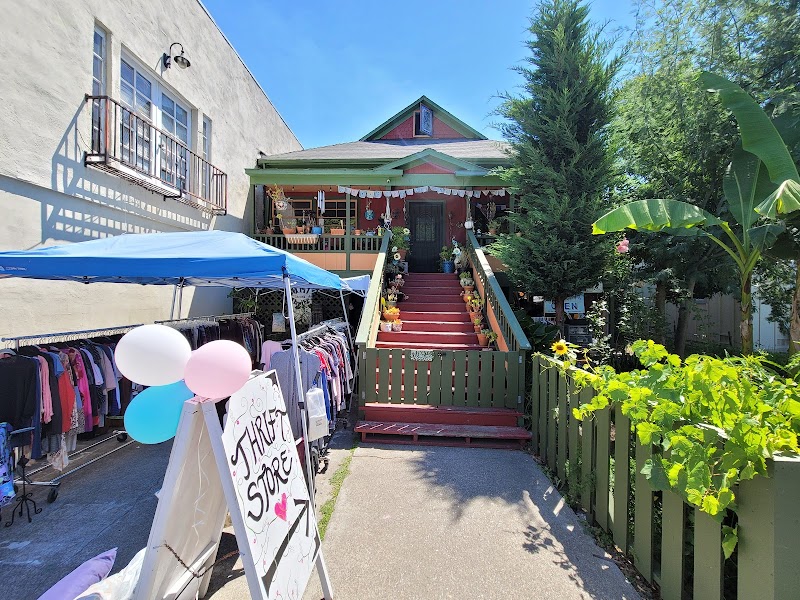 Mill Street Thrift photo 5