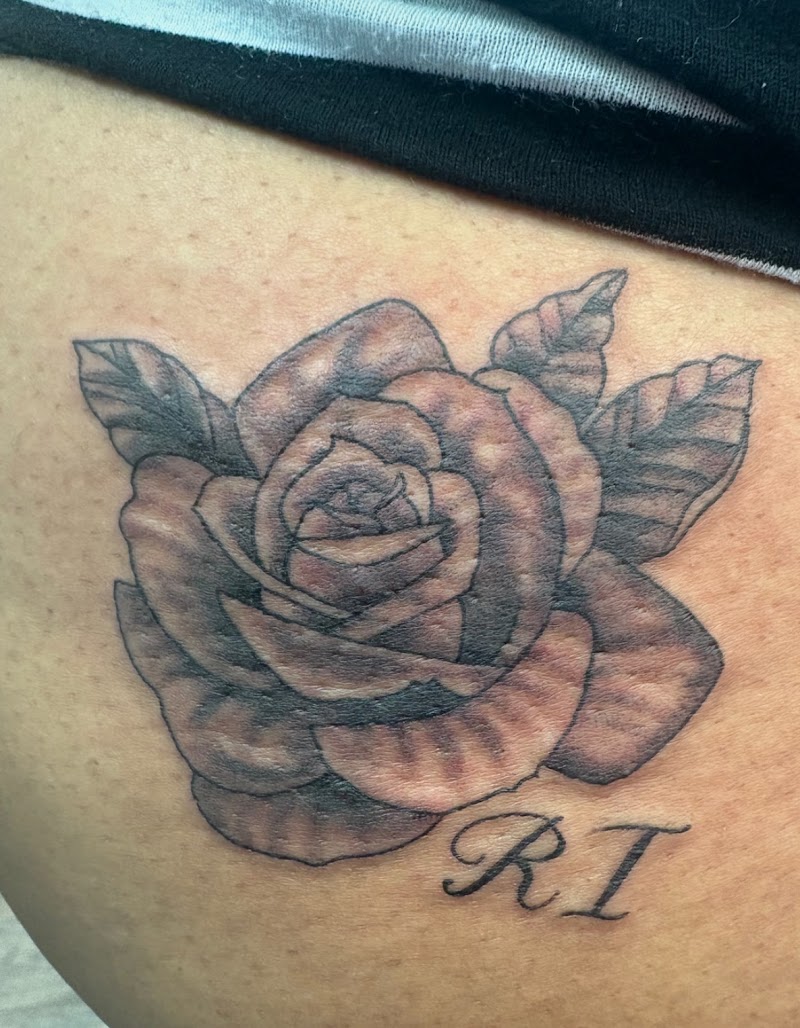 Bright Ideas Tattoo and Piercing photo 2