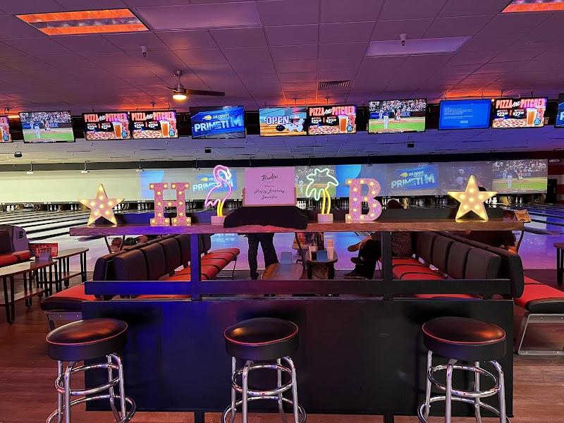 Bowlero Avondale photo 2