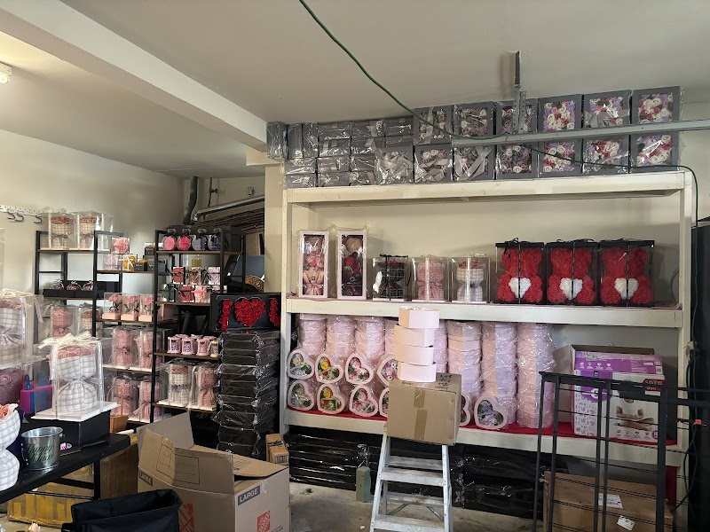 Photo of Billionparty Florist-Balloons-Party Rentals