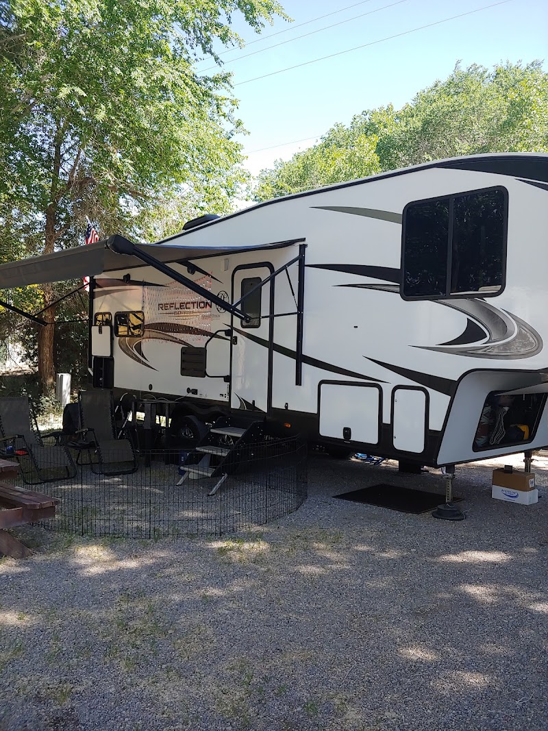 Picketts RV Park photo 5