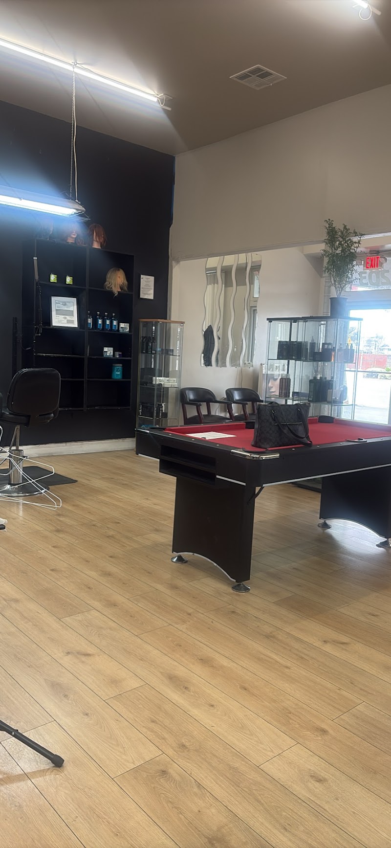 beauty salon photo 2