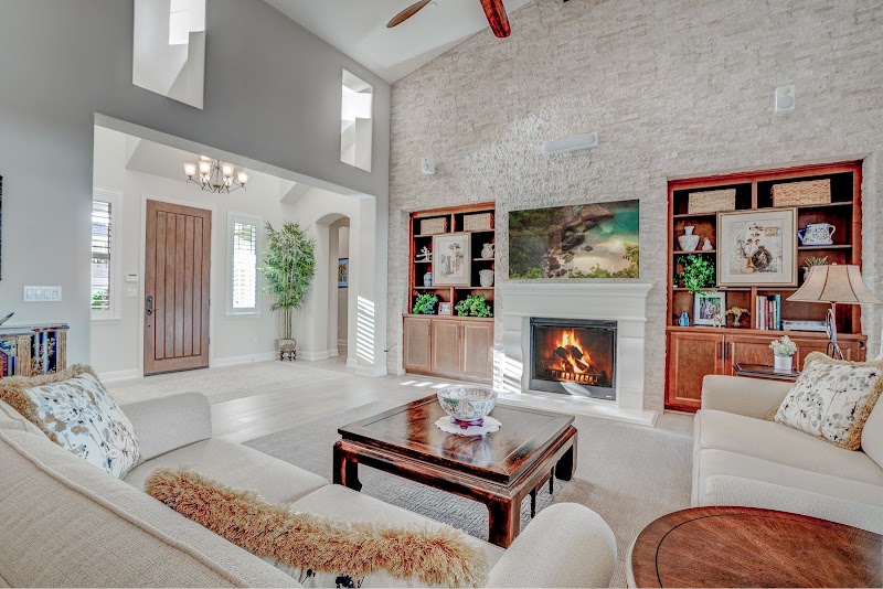 Realtor - Julio M. Orozco photo 3