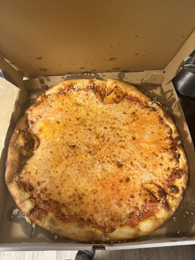 G's N.Y. Pizza photo 3