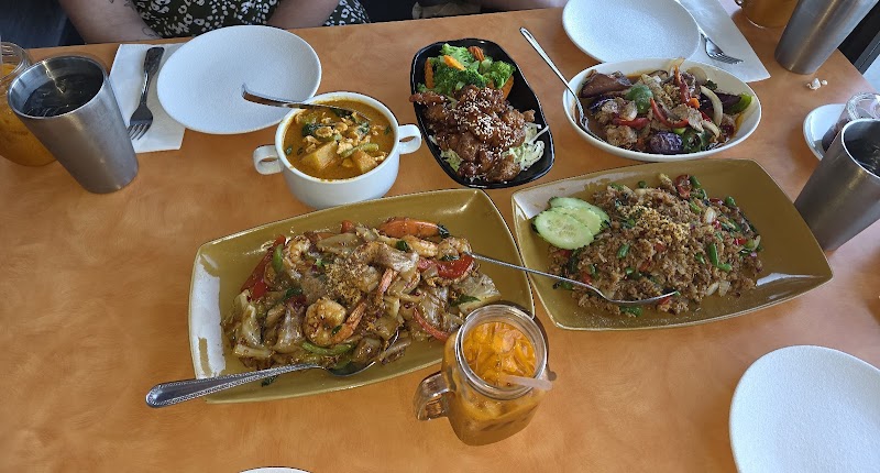 Homey Thai Bistro photo 3