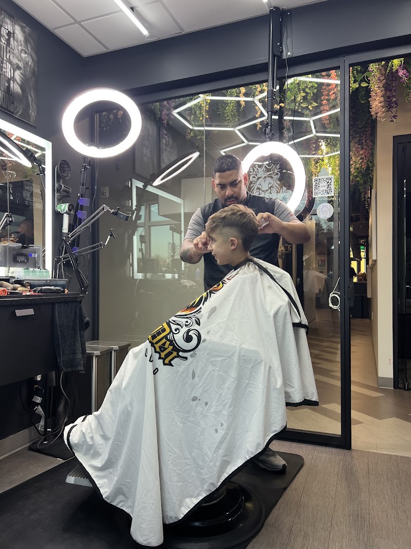 Legends Den Barbers & Studios photo 2