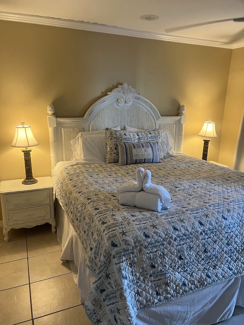 Enchanted Inn & Beachside Cottages photo 2