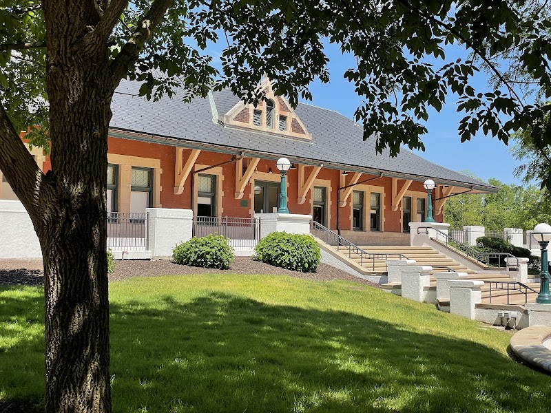 Lafayette Amtrak Station photo 2