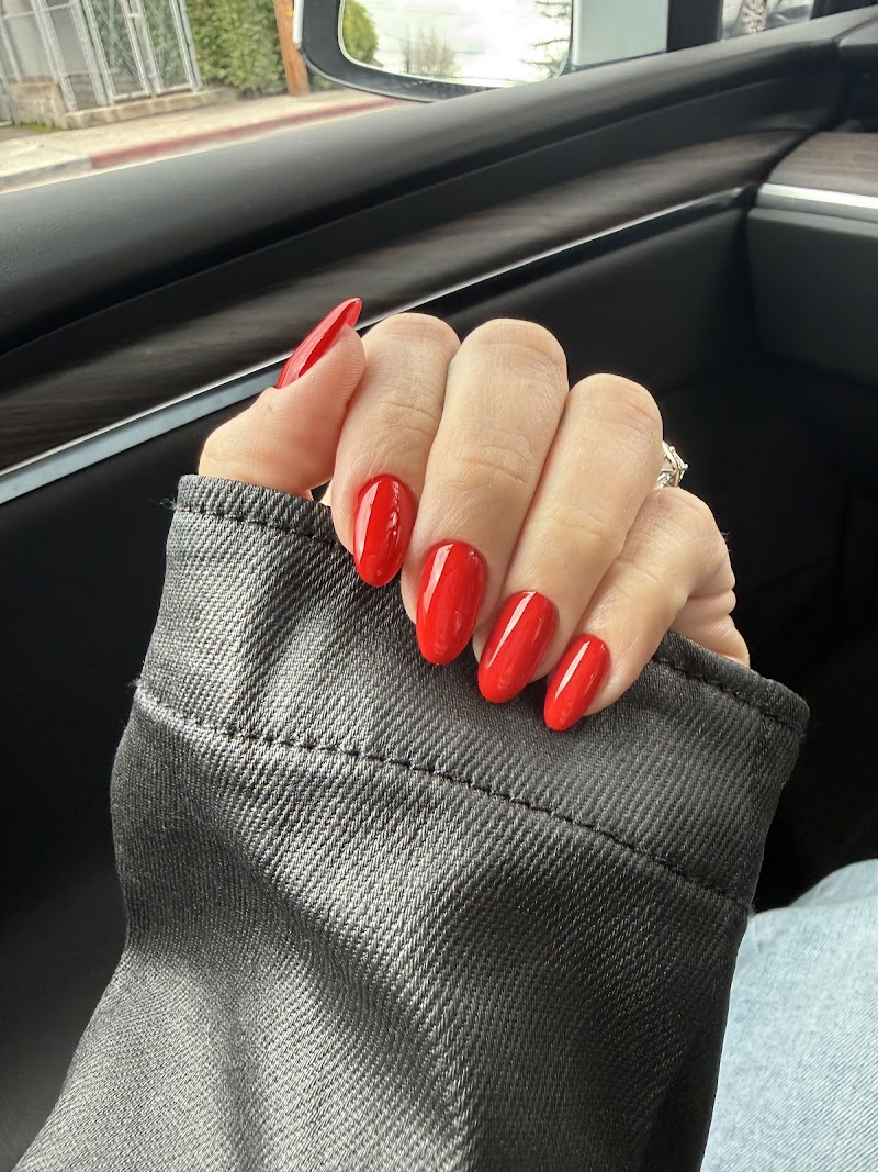 Red Nails Russian manicure photo 2