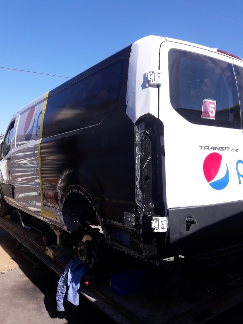 Xtreme Auto & Truck Collision Repair photo 4