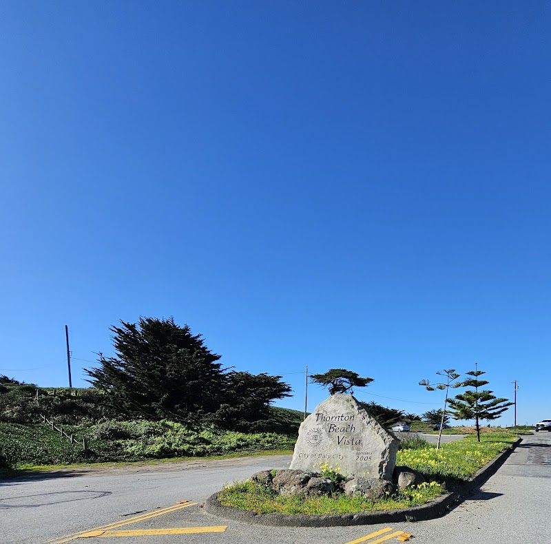 Skyline Blvd Parking photo 4