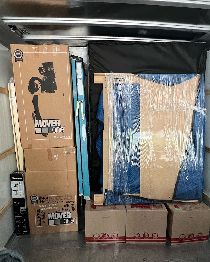 Apollos Moving photo 3