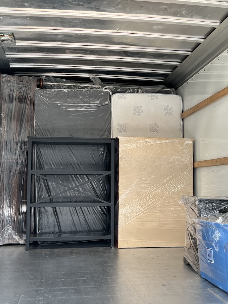 Apollos Moving photo 4