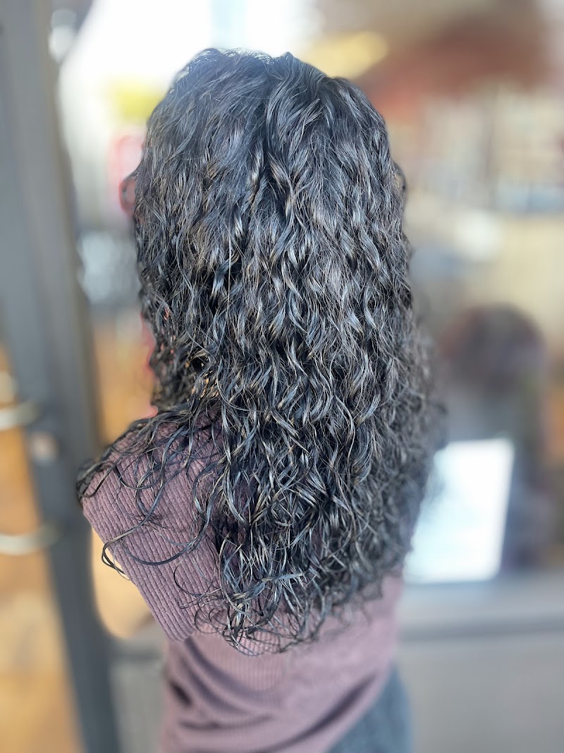 Jira Salon photo 5