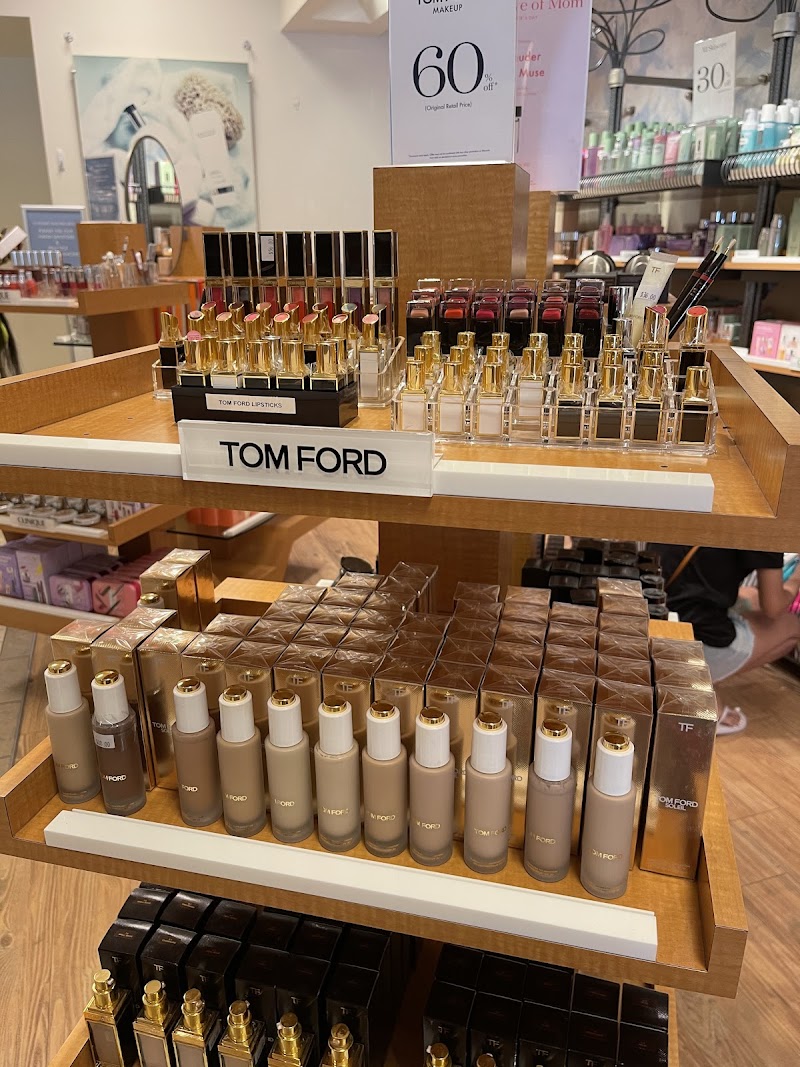 The Cosmetics Company Store photo 3