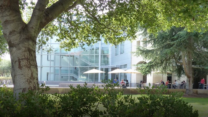 Photo of Stanford University Electrical Engineering Department