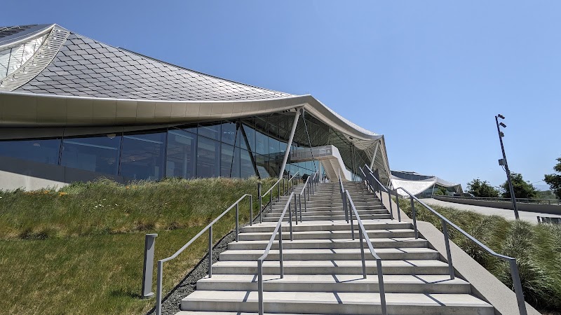Google Bay View Campus Parking (Propark) photo 3