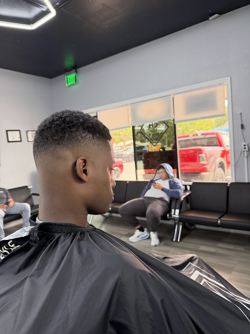 CH Top Style Barber Shop photo 5