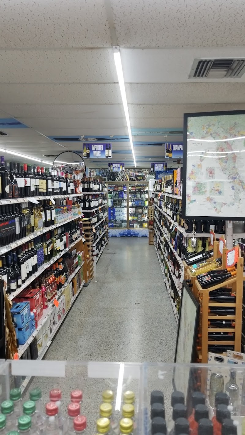 Ozona Fine Wine & Liquors photo 4