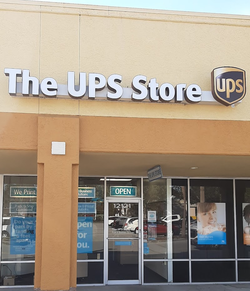 The UPS Store photo 3