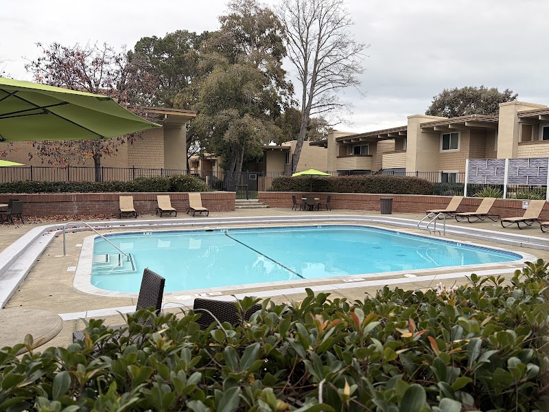 Photo of eaves Foster City