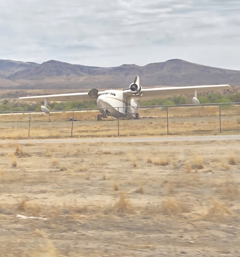San Carlos Apache Airport - P13 photo 4
