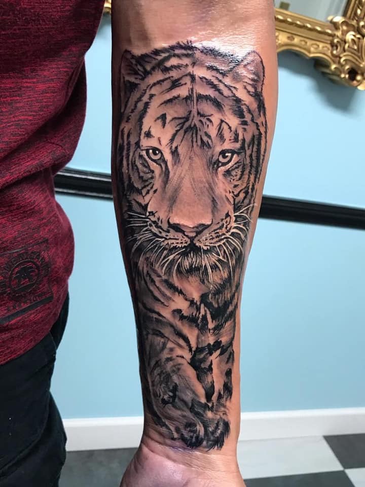 Lion's Den Tattoo Company photo 3