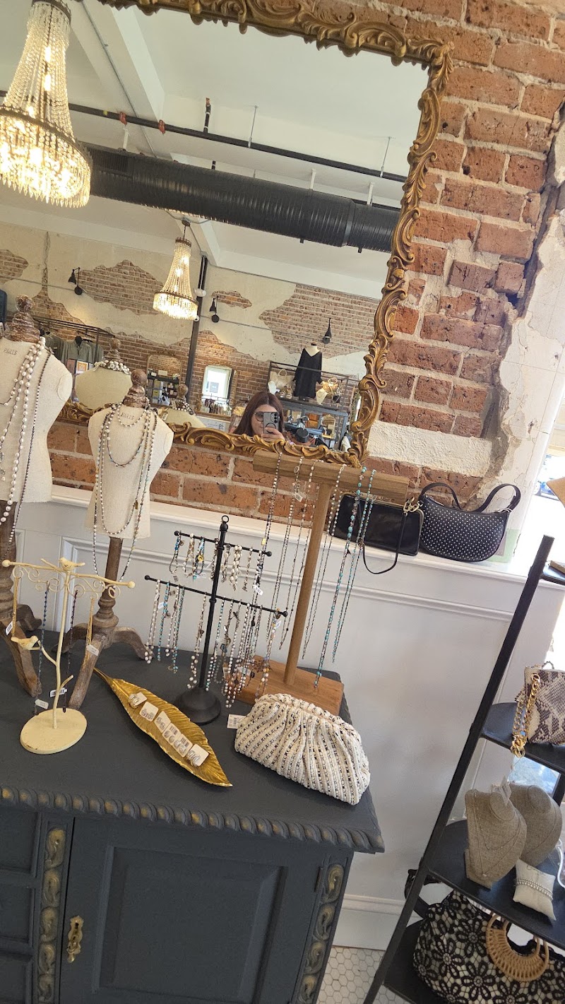 The Pearl Porch Boutique photo 4